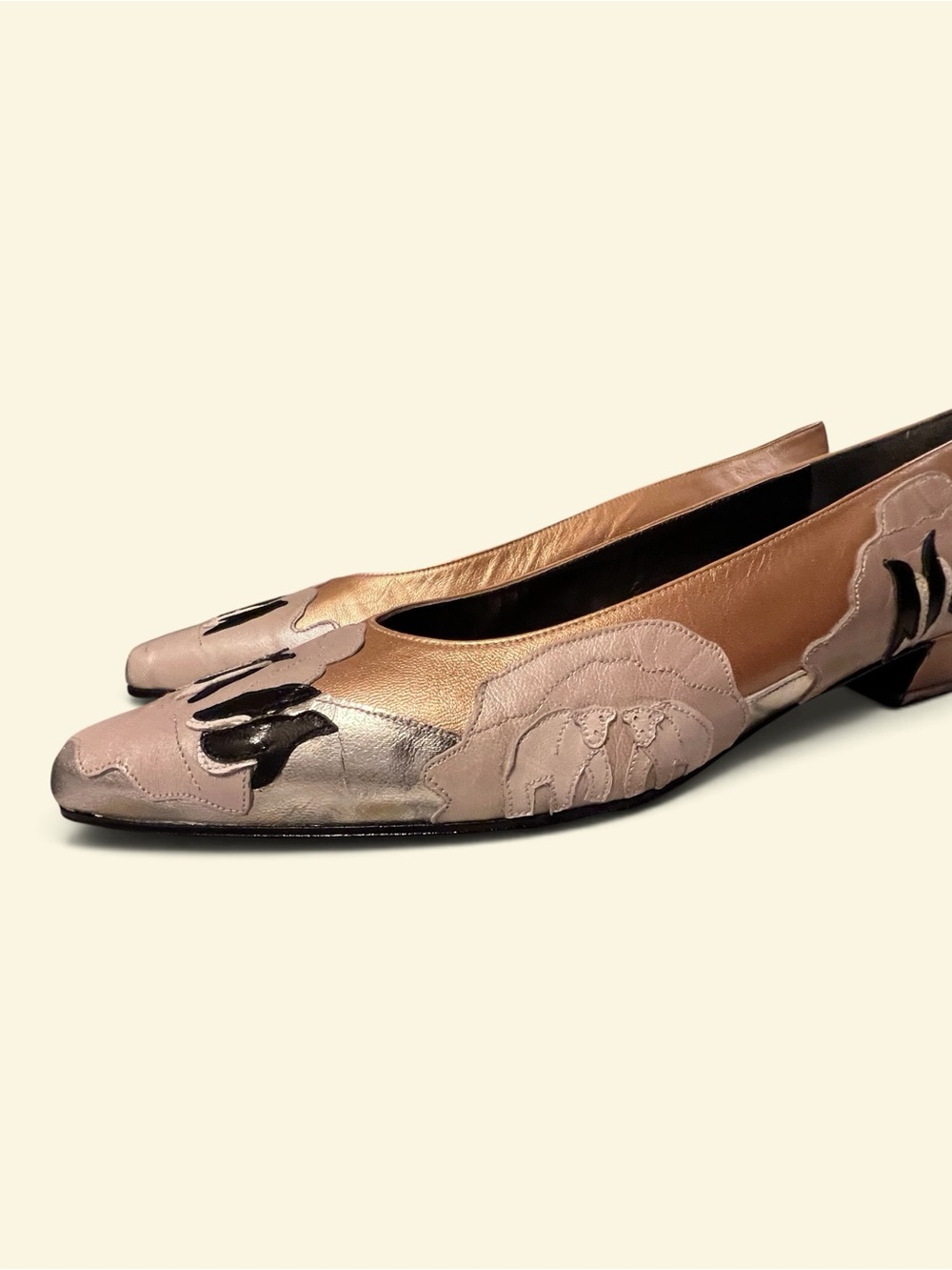 Vintage Margaret Jerrold Pointed Toe Flats with penguin and polar bear design. - Picture 6 of 11